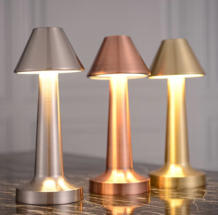 Carvallo – Dimbar LED Bordslampa med Modern Minimalistisk Design