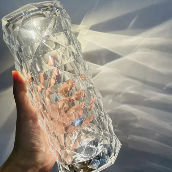 LED-lampa i kristalldesign