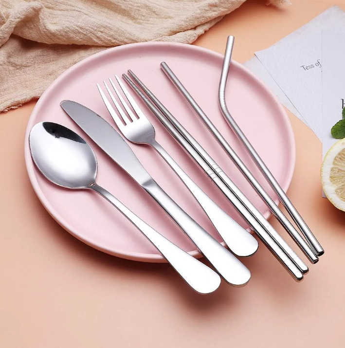 Kompakt rostfritt stål bestickset för på språng