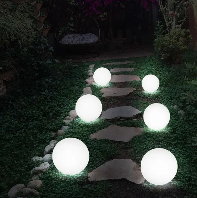 Rund trädgårdslampa