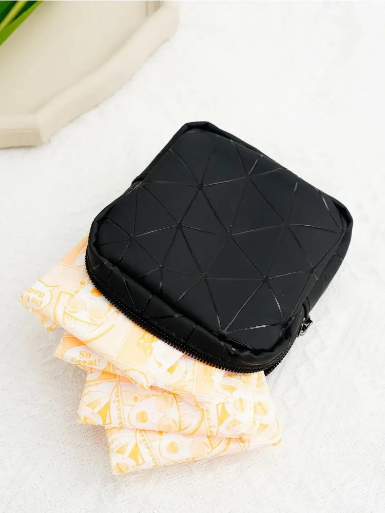 Carvallo Förvaringsväska Luniva Pocket | PU-läder | För smycken, hygienartiklar & vardag | Kompakt & Stilig | 13×4×13 cm