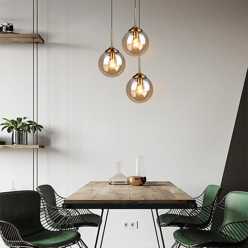 Solvyn Era | LED-Glaspendellampa med metallaccent för sovrum och matplats