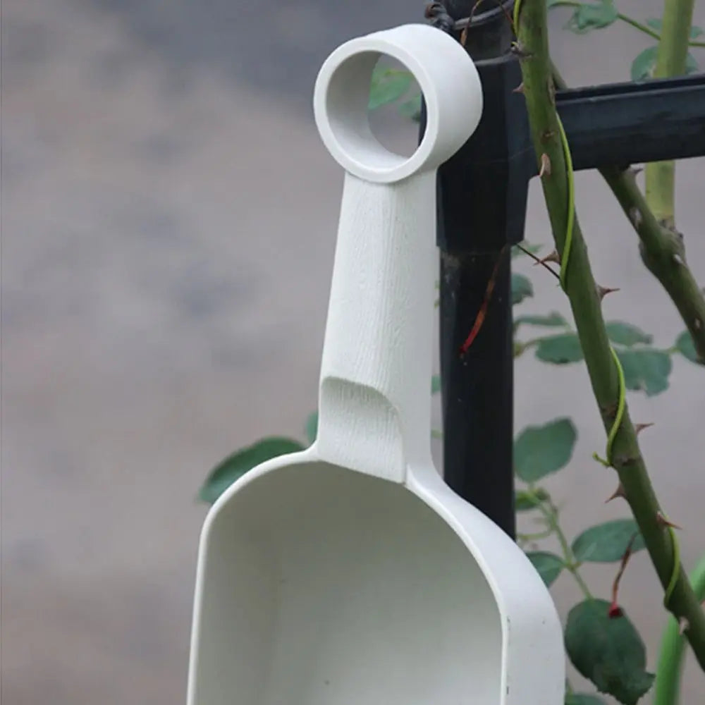 Carvallo SoilScoop trädgårdsskovel i plast | Ergonomiskt handtag & förstärkt skovelområde | Platsbesparande & lätt | För jord, sand & gödsel