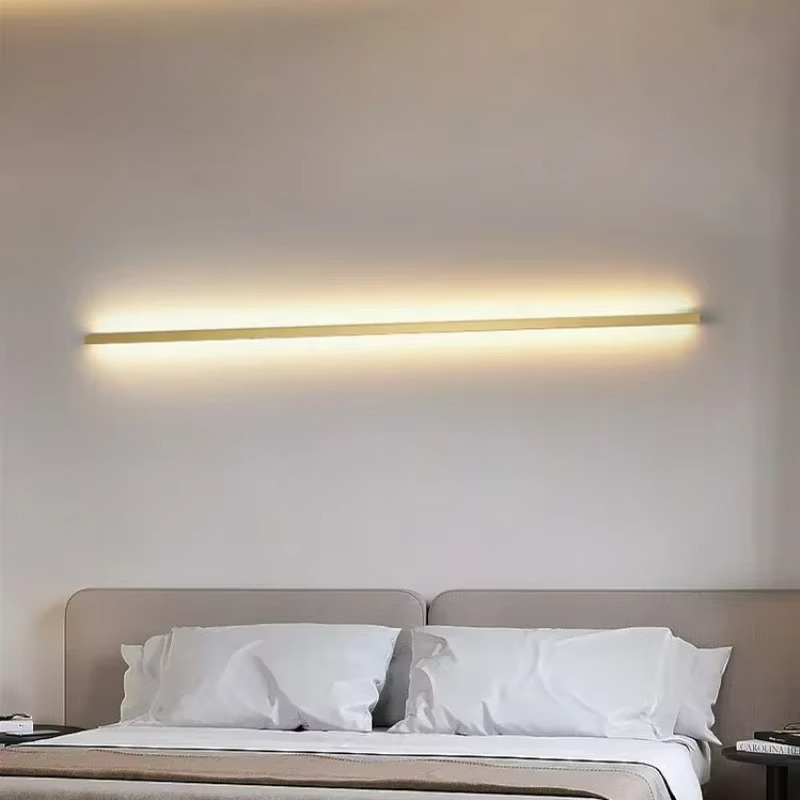 Minimal Light Bar – Nordisk LED Vägglampa i Aluminium