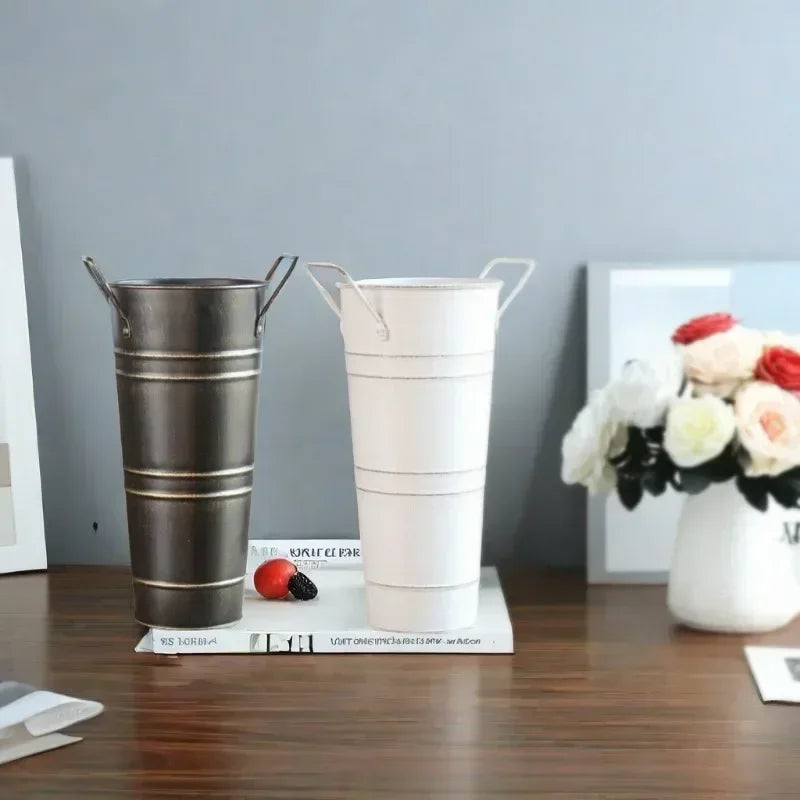 Retro Eisen-Blomkruka med handtag – Dekorativ metallblomkruka för hemmet