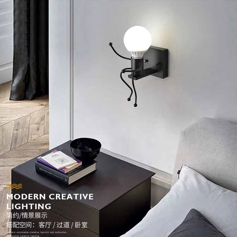 RobotLjus - Modern Vägglampa för Barnrum