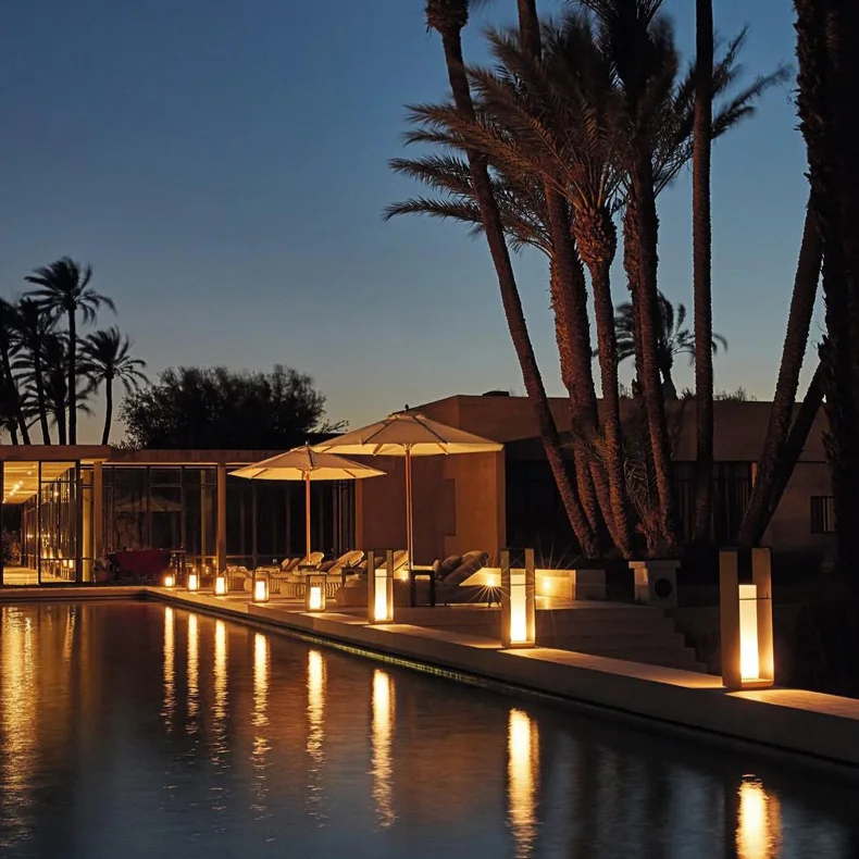 Modern solterrasslampa