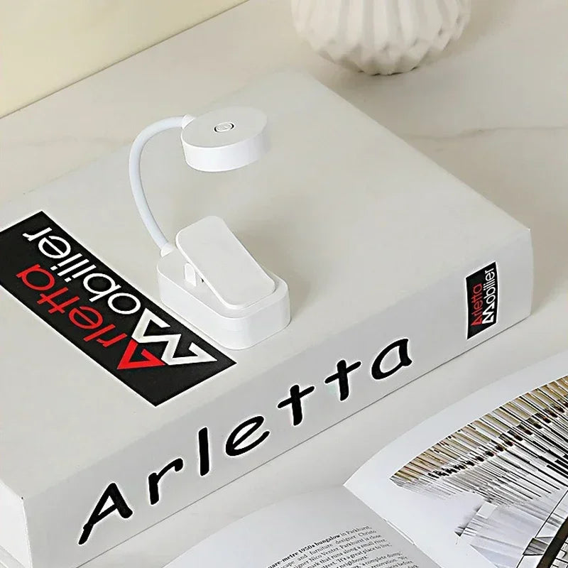 Carvallo LED boklampa med klipp | 3 ljusfärger | Steglöst dimbar | Flexibel hals | USB & batteridriven