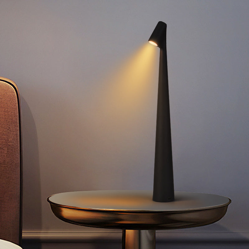 LumiGlow | Trådlös Dimbara LED Bordslampa för Hem