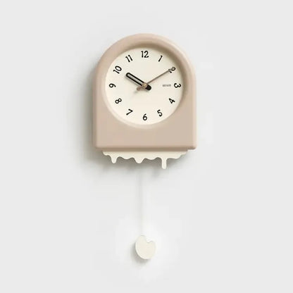 CremePendulum - Koreansk Stil Väggklocka med Modernt Design