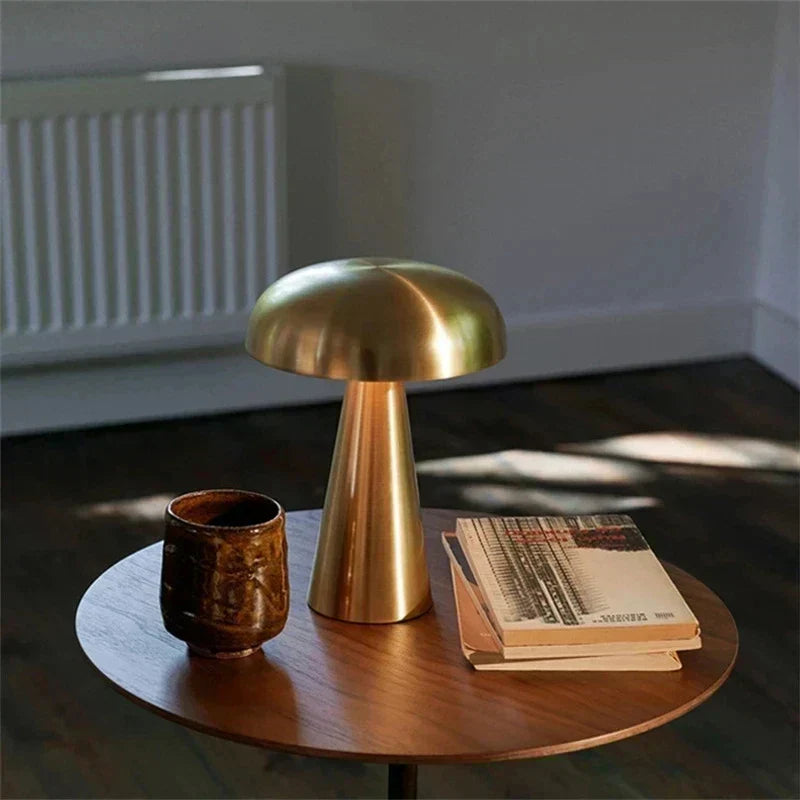 ChicLume - Stilren Multifunktionell Lampa
