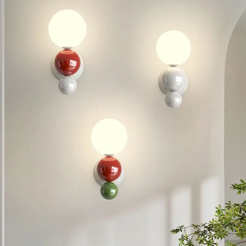PearlGlow - Nordisk LED Vägglampa med Justerbart Färglys