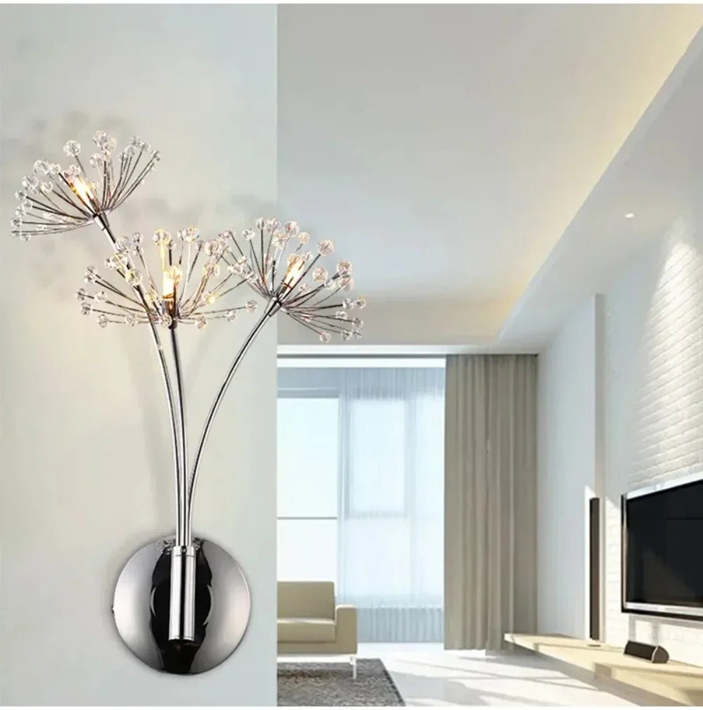 Lustrae | Modern vägglampa med kristallformad maskrosdesign