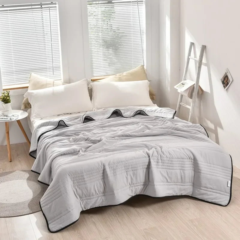 BrisaLyn Lite | Sommarviktsfilt med kylande effekt för varma nätter