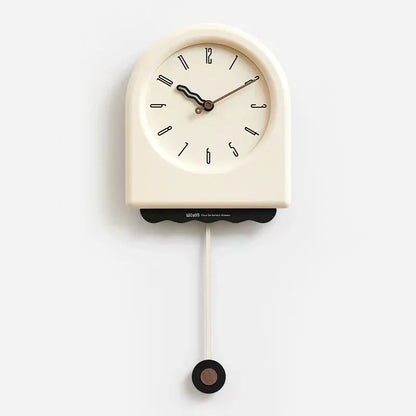 CremePendulum - Koreansk Stil Väggklocka med Modernt Design