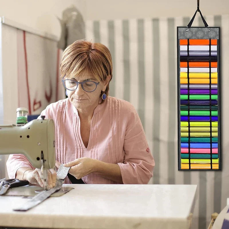 Carvallo Keeper Vinyl-rullehållare med 48 fack | Hängande organizer för pysselrum & verkstad | Platsbesparande förvaring | 33 × 113 cm