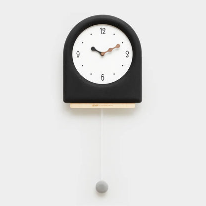 CremePendulum - Koreansk Stil Väggklocka med Modernt Design