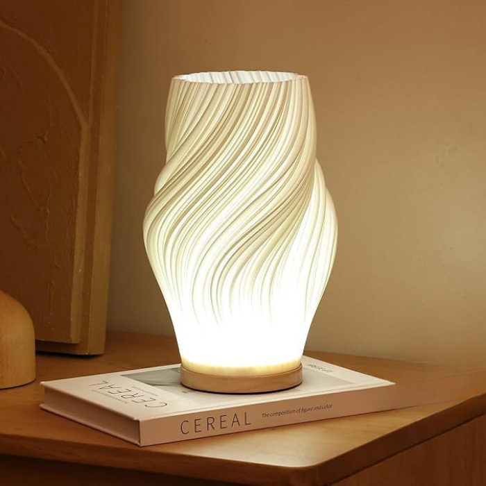 BreezeCrest – Lugnande lampa med kustnära charm