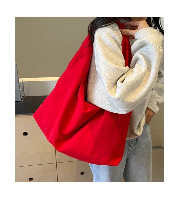 Praktisk och stilfull dam multifunktionshandväska