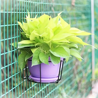 Praktisk krukställ med stabil metallram för balkong och terrass