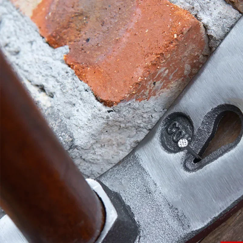 Carvallo Handhacke för trädgårdsarbete | Smidesjärn & Aokaholz | Ogräsrensning, Gräva & Nagelutdragning | 30 cm