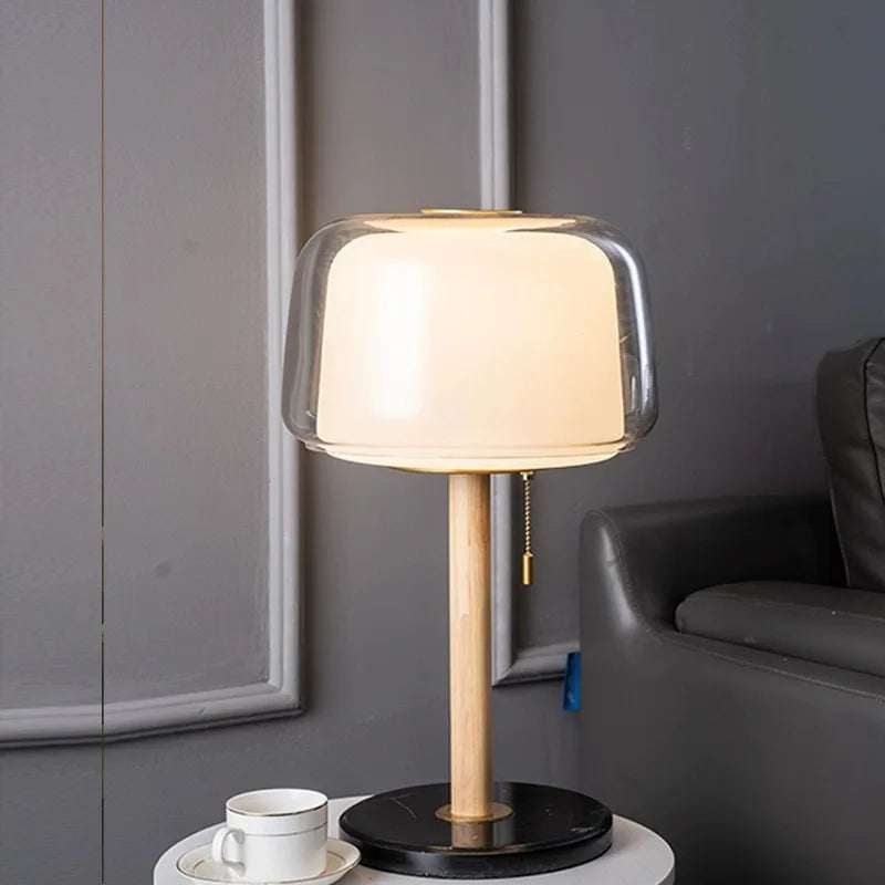 LumeHaven – Nattlampa med Träbas och LED-belysning