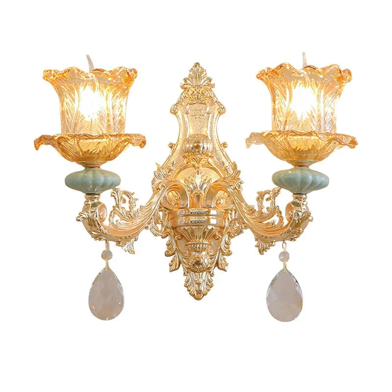 CrystalLuxe - Elegant Europeisk Kristall Vägglampa för Lyxiga Interiörer