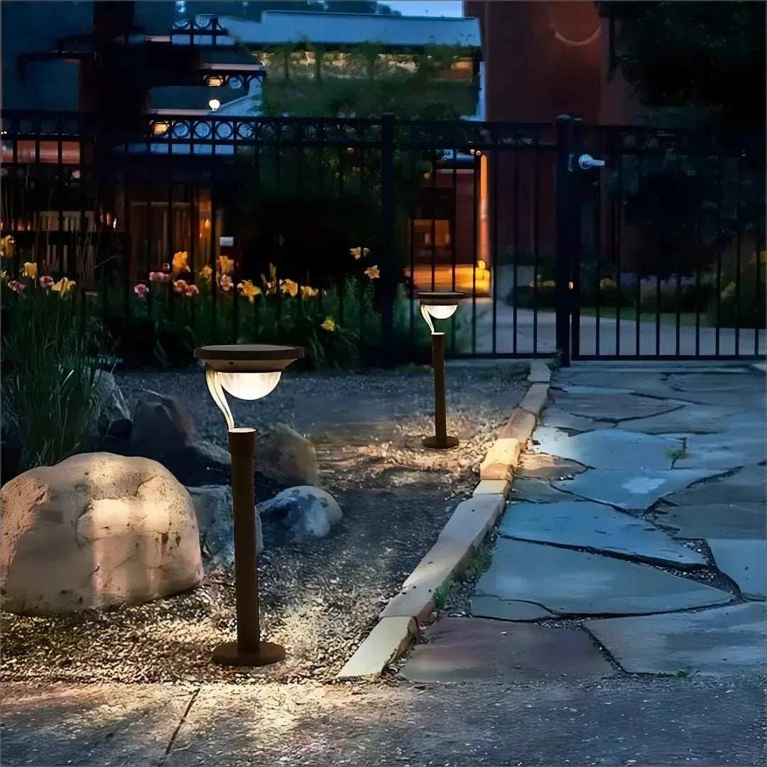 GardenGuard Light - Vattentätt solarljus för trädgården