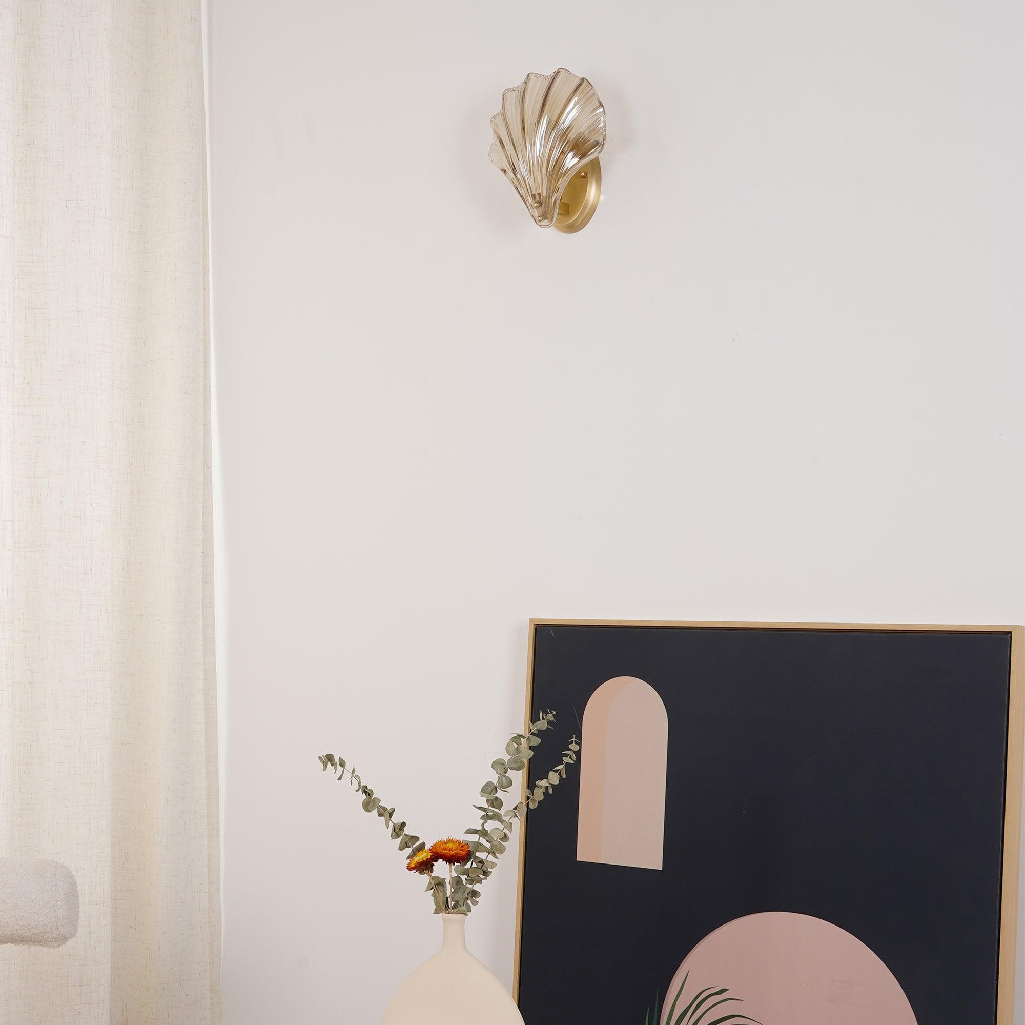 Elegant Shell Vägglampa – Kustinspirerad Sconce för Strandiga Vibes