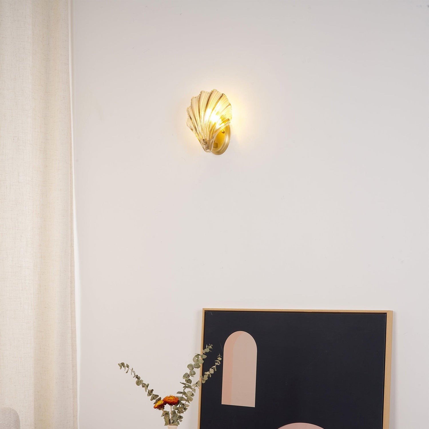 Elegant Shell Vägglampa – Kustinspirerad Sconce för Strandiga Vibes