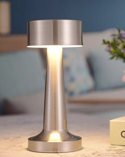 LED Bordslampa - Guld - Dimbara - Touchknapp - Modern Design