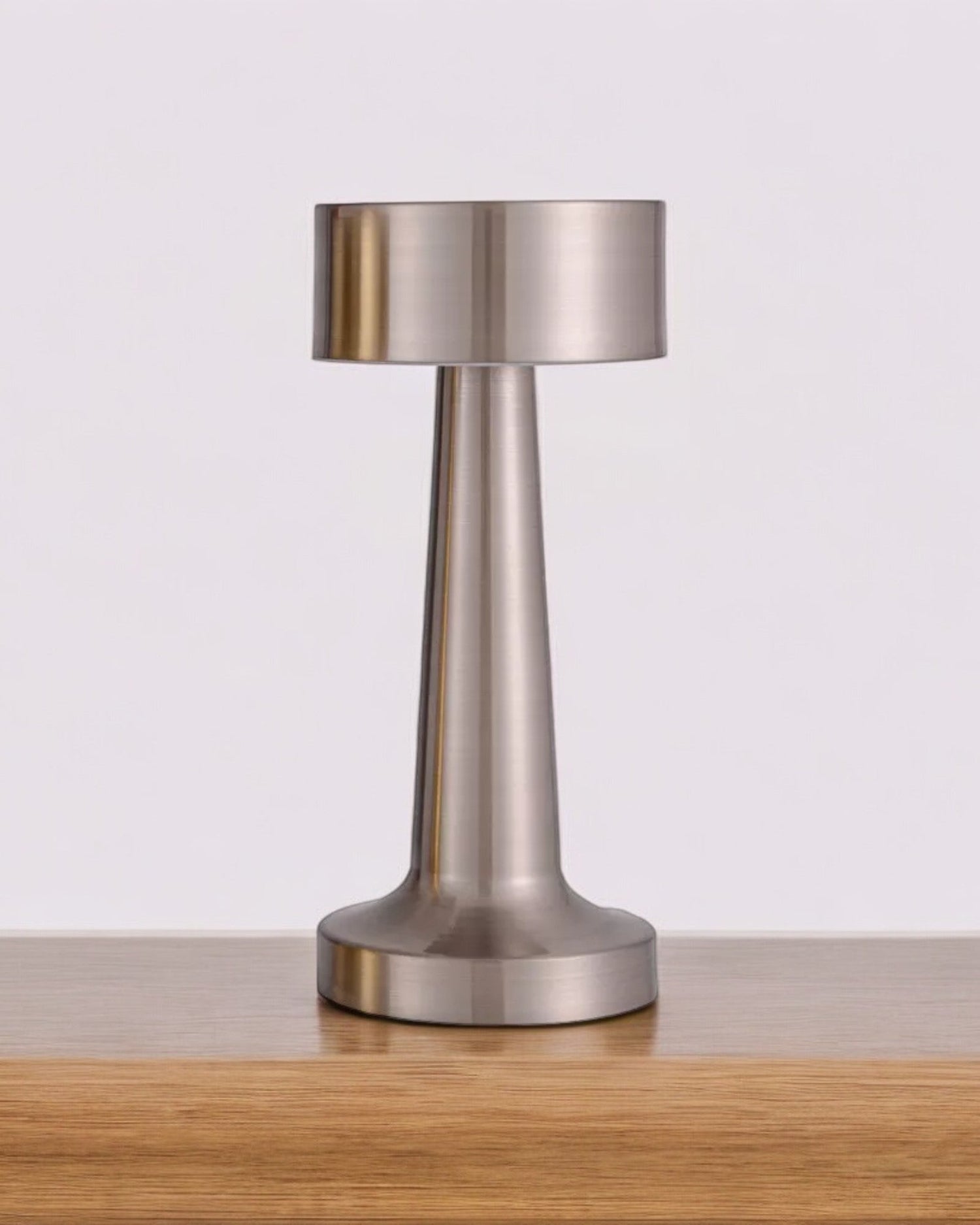 LED Bordslampa - Guld - Dimbara - Touchknapp - Modern Design