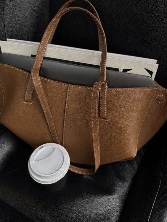 Läder Tote Bag i klassisk minimalistisk stil