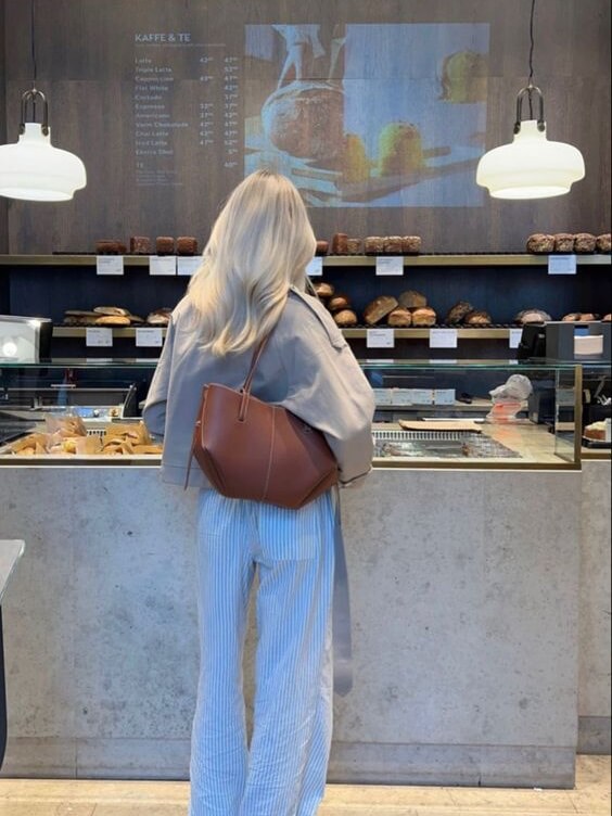Läder Tote Bag i klassisk minimalistisk stil