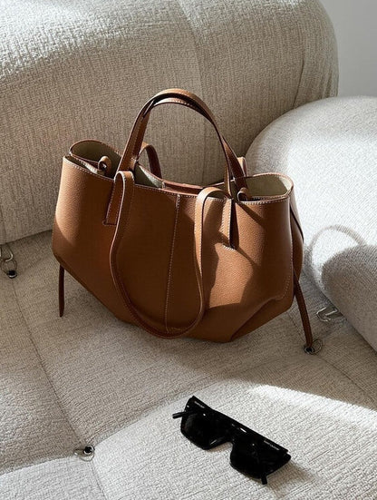 Läder Tote Bag i klassisk minimalistisk stil