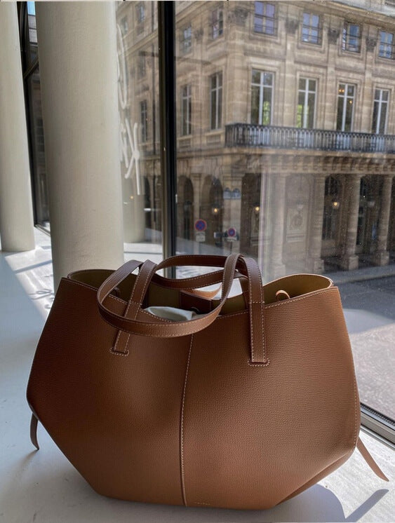 Läder Tote Bag i klassisk minimalistisk stil