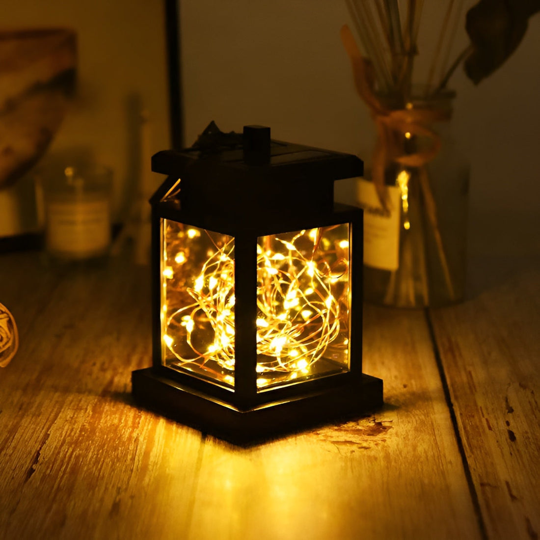 Solenergidriftad Magic Lantern – LED-Ute-lampa med Auto-On-funktion &amp; Väderbeständig design