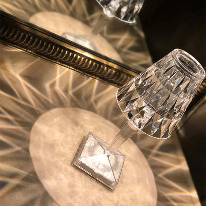 VivaSpark – Elegant bordslampa med gnistande inspiration