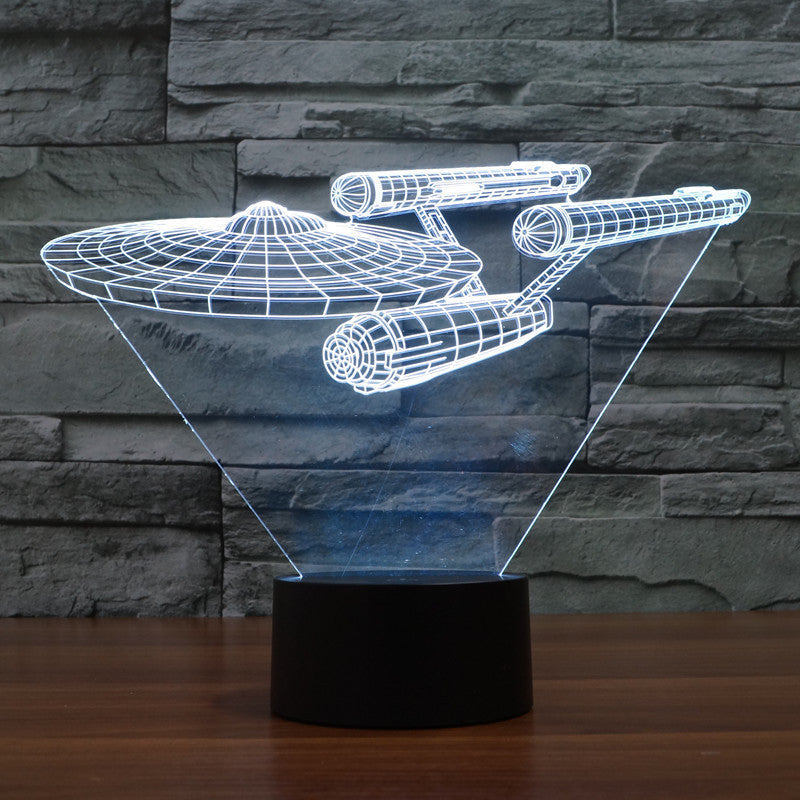 Carvallo Star Trek Illusionslampa | Svävande Enterprise | Flerfärgad LED-lampa | 20 cm Hög
