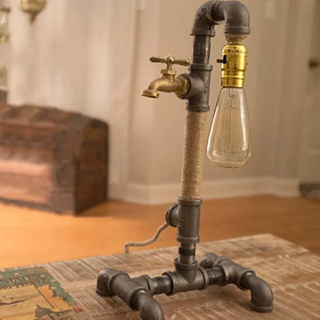 SteamLume - Steampunk Bordslampa med Industriell Vintage Design – Retro Dekorativ Belysning