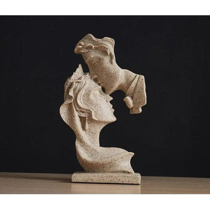 Sweet Kiss - Pannkyssande älskande staty