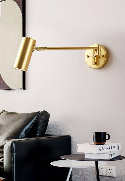 Justerbar svingarm vägglampa