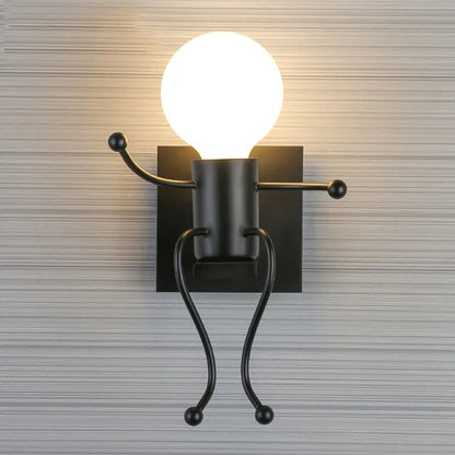 RobotGlow - Kreativ Robot Vägglampa i Industriell Stil