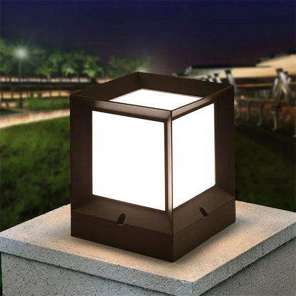 LumiPillar - Utomhus Stående Lampa för Portar och Infarter
