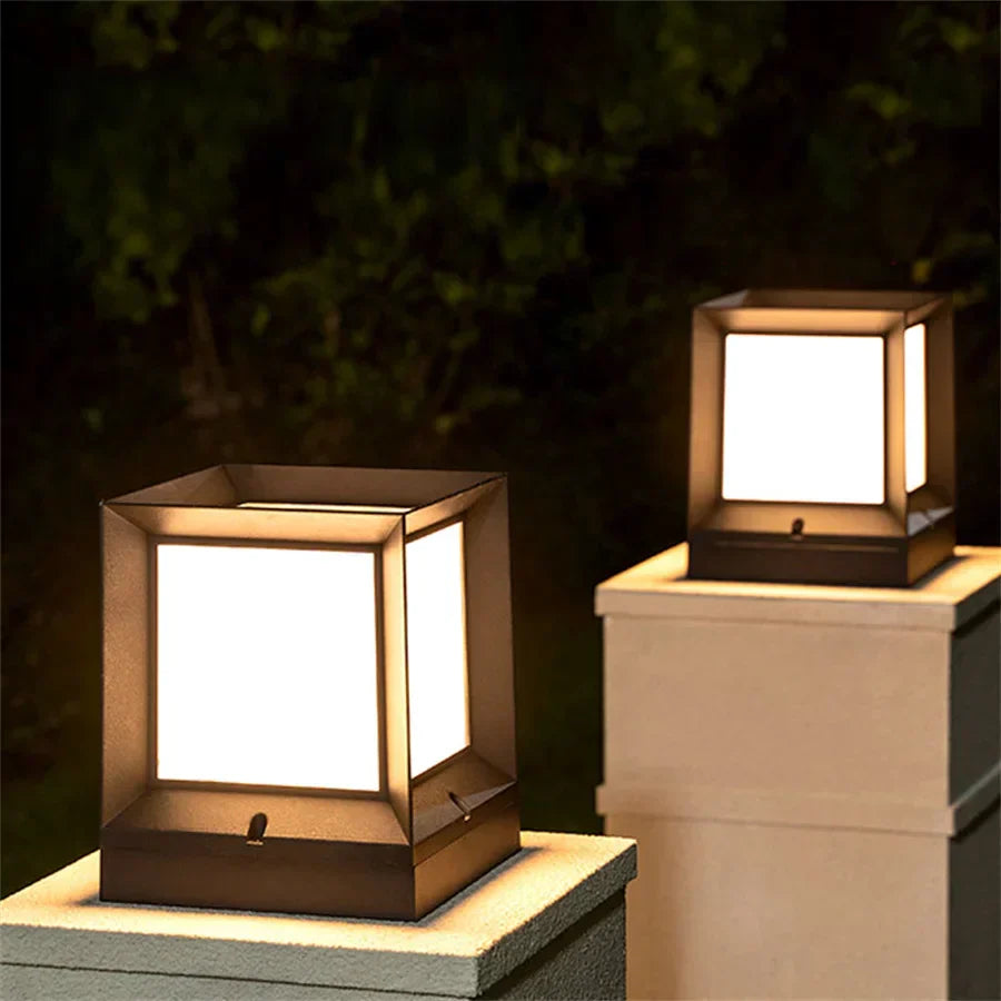 LumiPillar - Utomhus Stående Lampa för Portar och Infarter