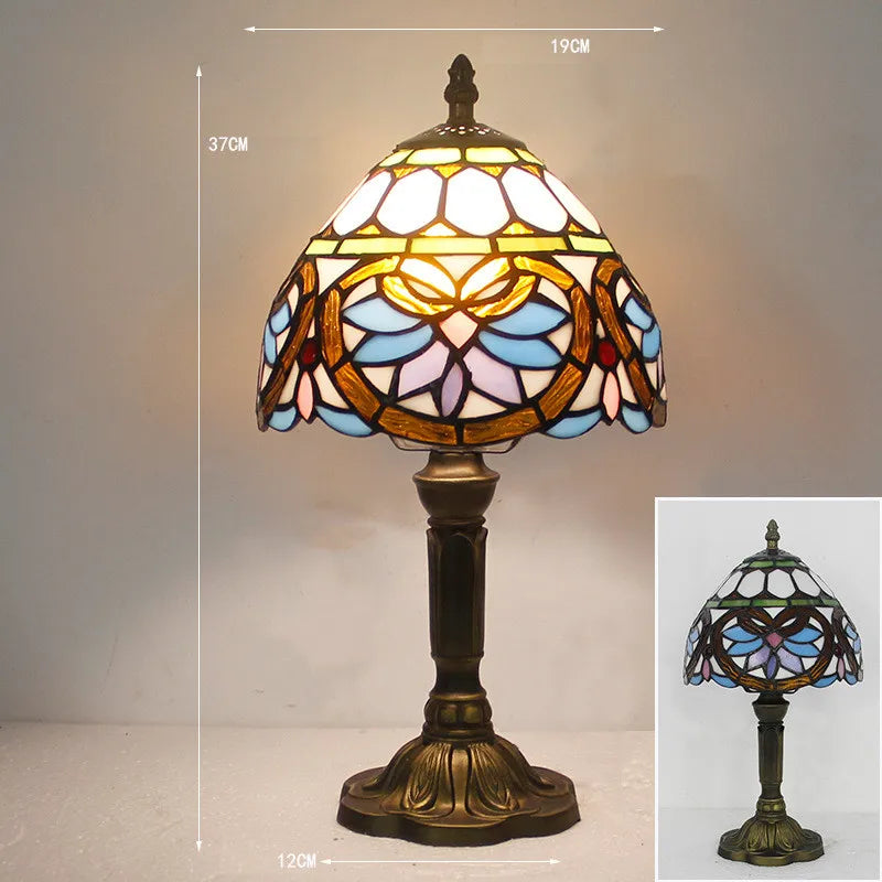 RadiantHue - Tiffany Byrånslampa