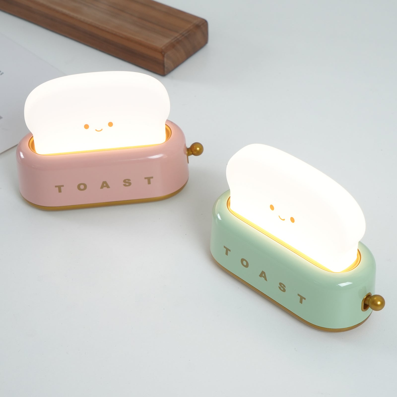 Kompakt Design Bordslampa med Inbyggt Uppladdningsbart Batteri