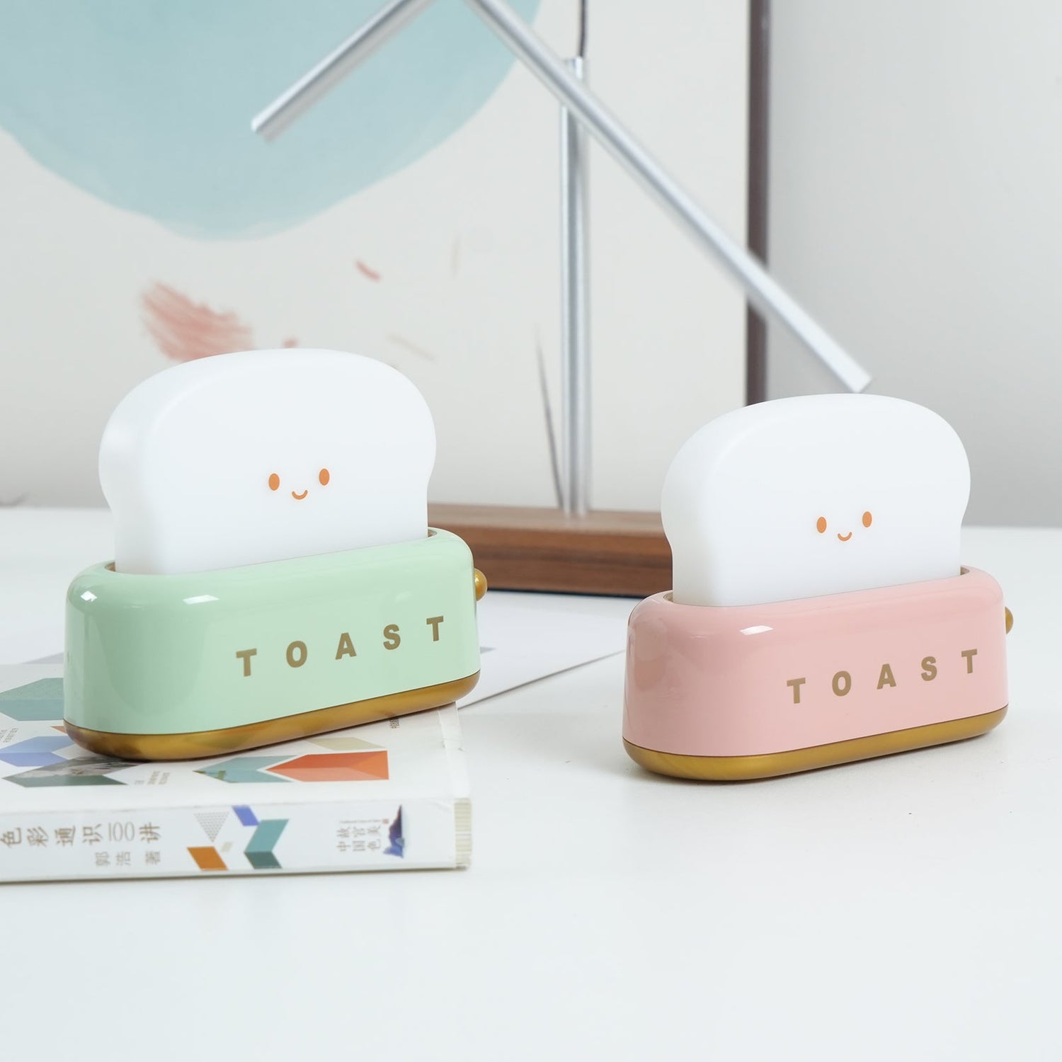 GlowToast Lampa – Bärbar Bröd-Toast Cartoon LED Nattlampa