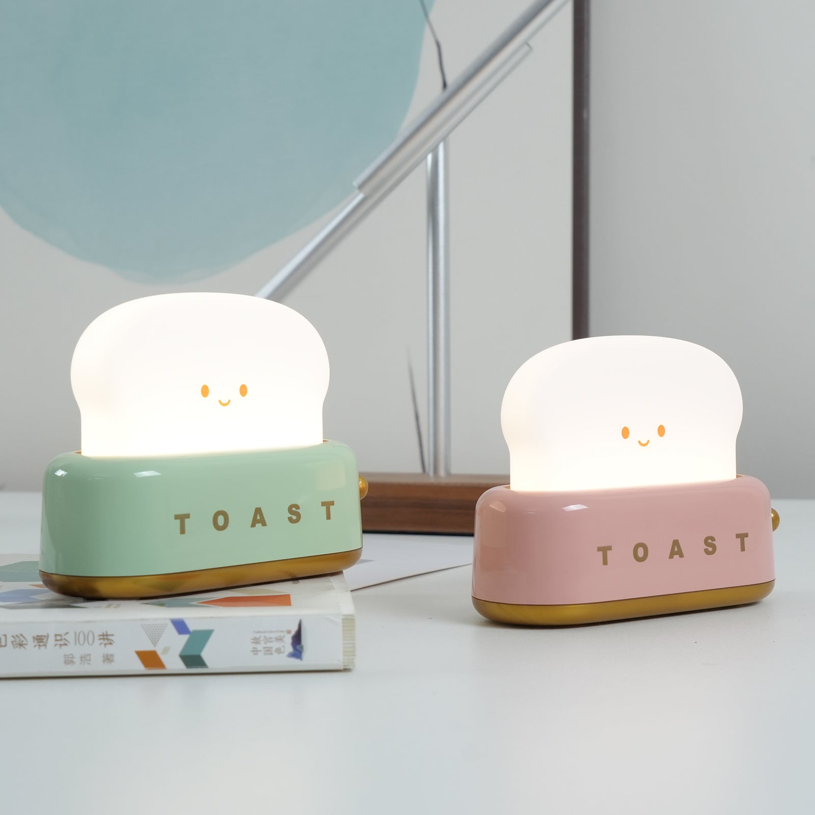 Kompakt Design Bordslampa med Inbyggt Uppladdningsbart Batteri