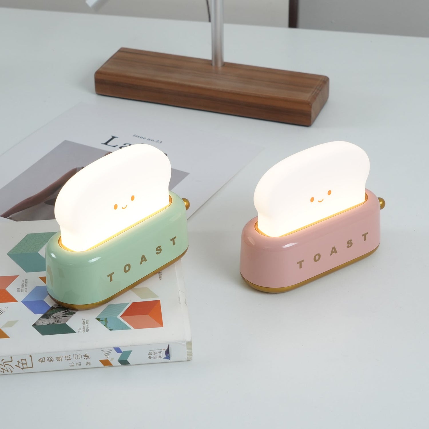 Kompakt Design Bordslampa med Inbyggt Uppladdningsbart Batteri